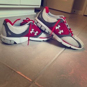 Men’s Under Armour Tennis Shoes, 10.5